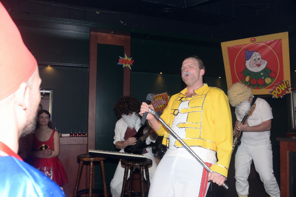 ../Images/Held op sokken feest 112.jpg